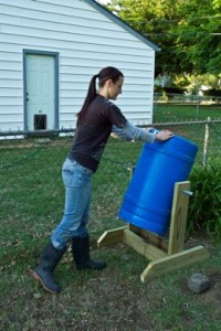 Potholes & Pantyhose | DIY Spinning Composter